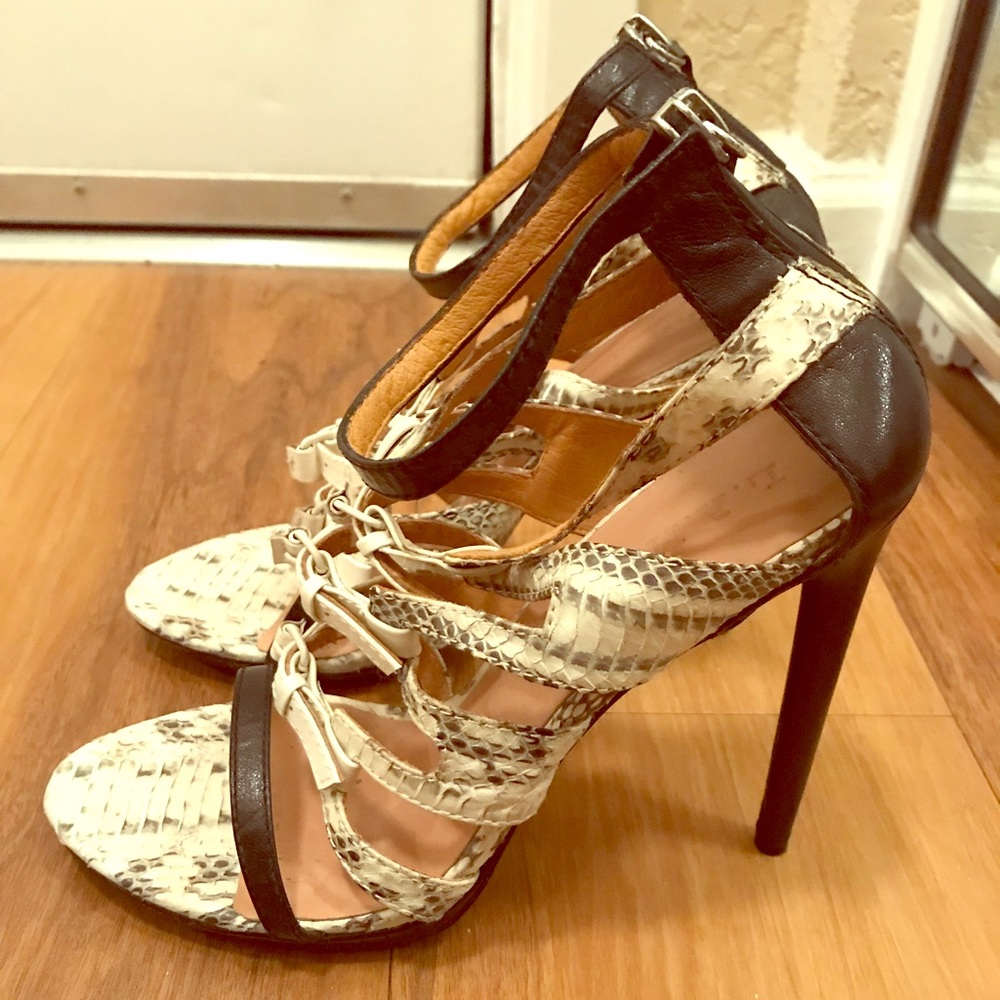 L.A.M.B. By Gwen Stefani Strappy Sandals